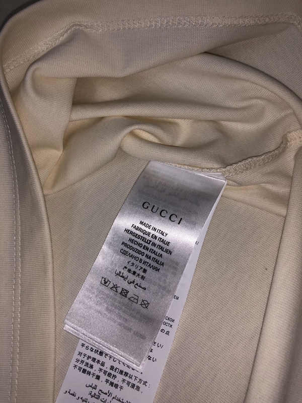 ブランドTシャツ全体デザイン